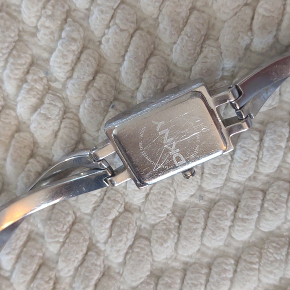 🥳 TRADED! DKNY Crosswalk Stainless Steel Watch - Picture 5 of 8